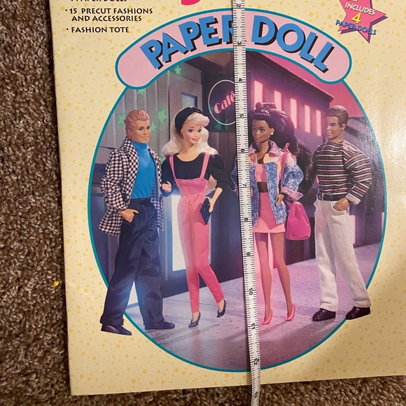 Barbie Paper Dolls - 1994 - Picture 10 of 15